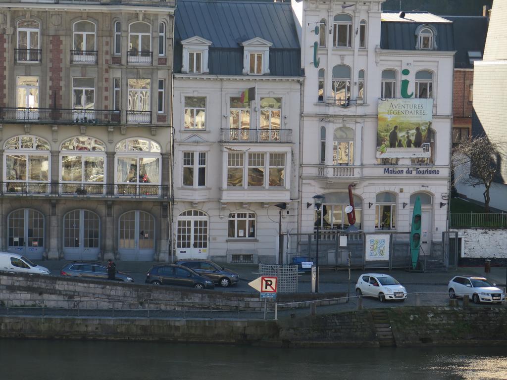 La Petite Lili Villa Dinant Bagian luar foto